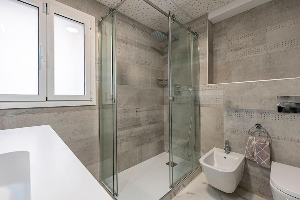 5 Stelle Piscina, Jacuzzi, Wifi - 2 Min Dal Mare Apartment Miami Playa Exterior photo