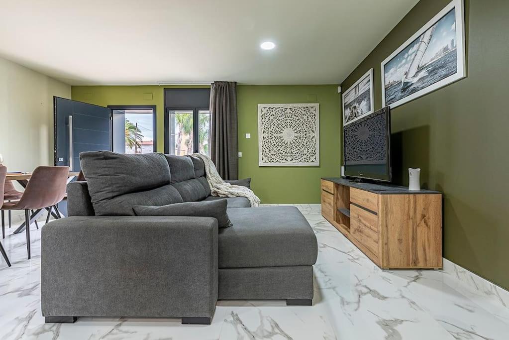 5 Stelle Piscina, Jacuzzi, Wifi - 2 Min Dal Mare Apartment Miami Playa Exterior photo