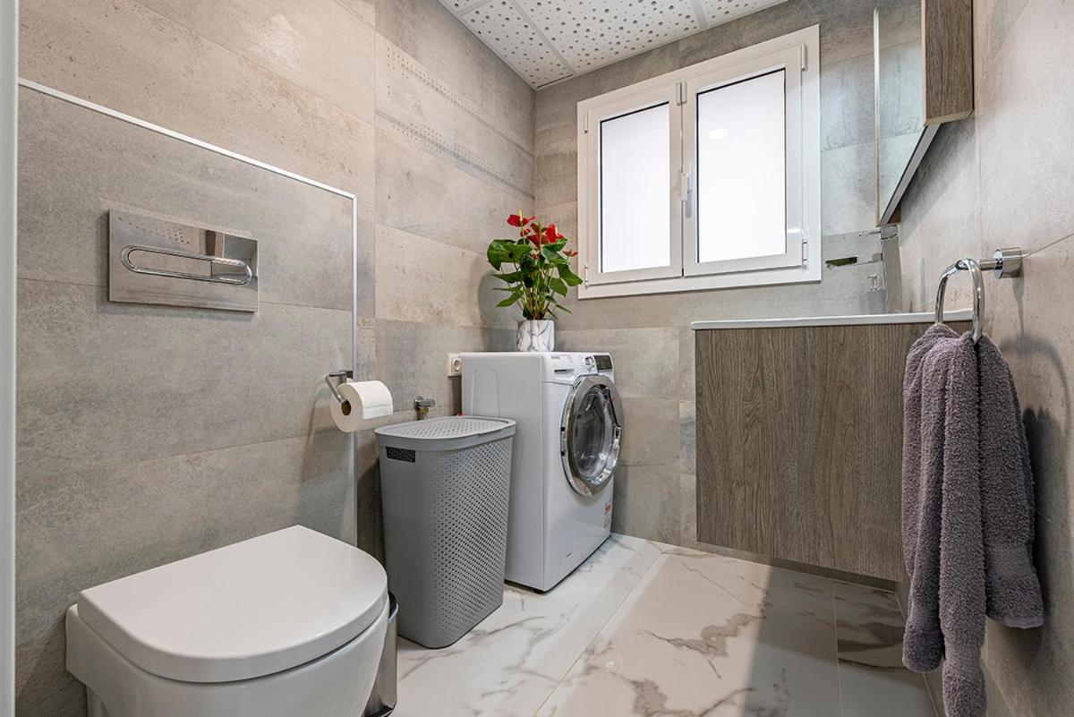 5 Stelle Piscina, Jacuzzi, Wifi - 2 Min Dal Mare Apartment Miami Playa Exterior photo